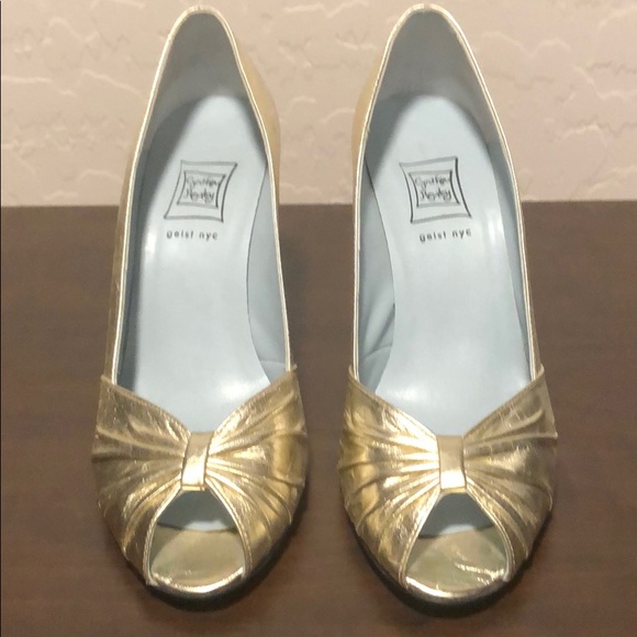 Cynthia Rowley - Picture 1 of 6